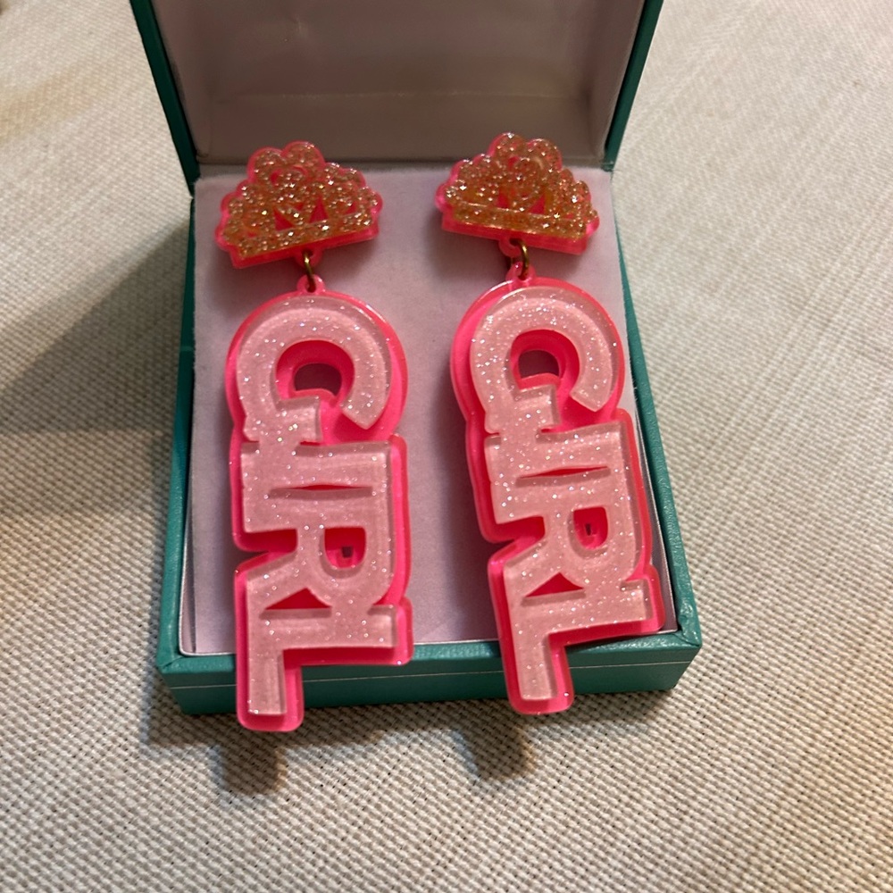 It’s A Girl Earrings